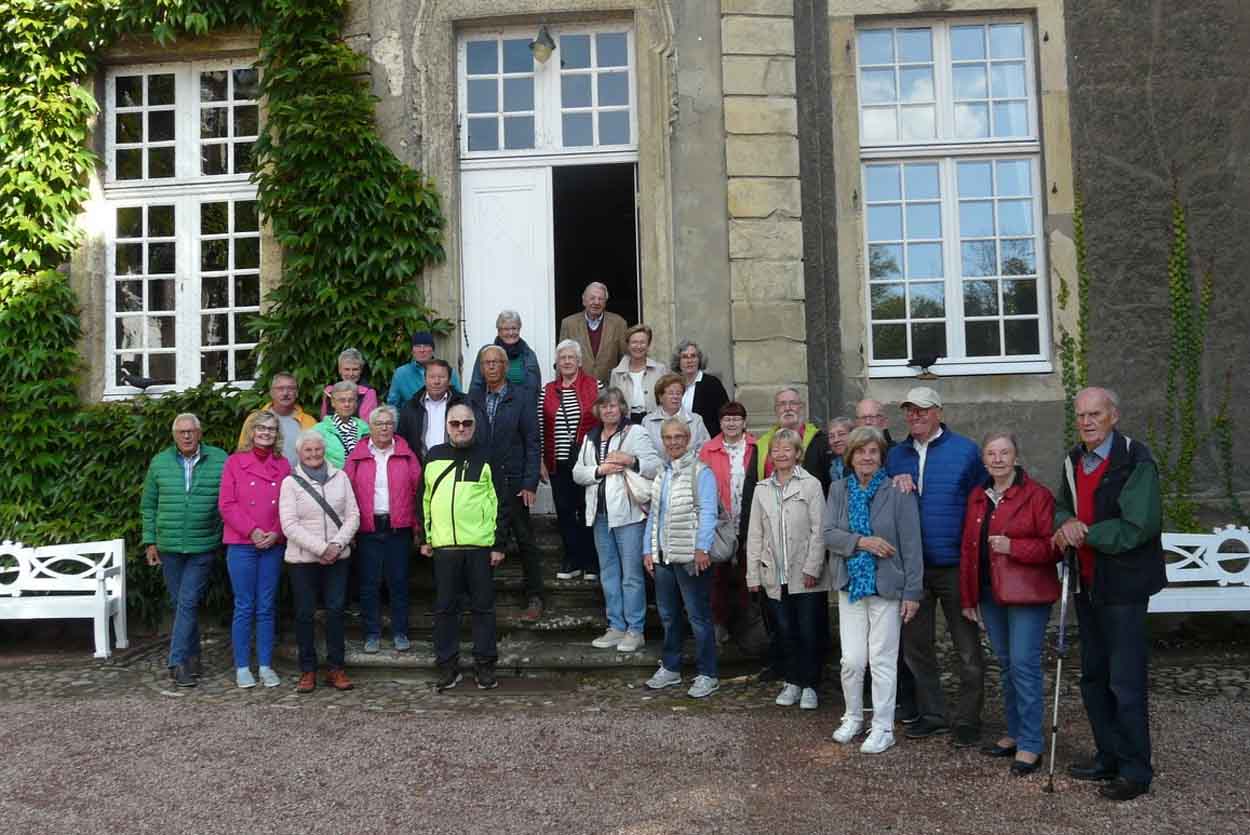 Viele Eindrücke sammelten die Teilnehmenden auf Schloss Ittlingen. Foto: Heimatverein