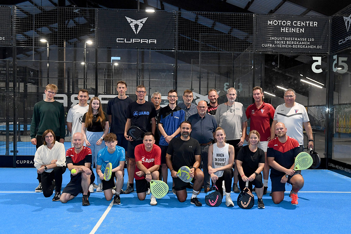 Rund 30 Ehrenamtliche des Werner SC folgten der Einladung und kamen zum Dankeschön_Abend in die Padel-Halle. Foto: MSW