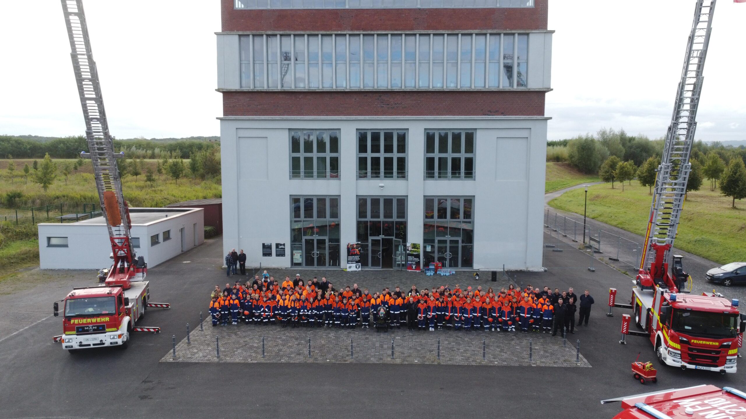 15 Jugendgruppen mit insgesamt 110 Mädchen und Jungen der Jugendfeuerwehren aus dem gesamten Kreisgebiet haben am traditionellen Orientierungslauf teilgenommen. Foto Kreis Unna