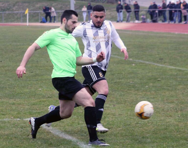 Kadir Kavakbasi (rechts) ließ Eintracht Werne spät in Hamm jubeln. Archivfoto: Wagner