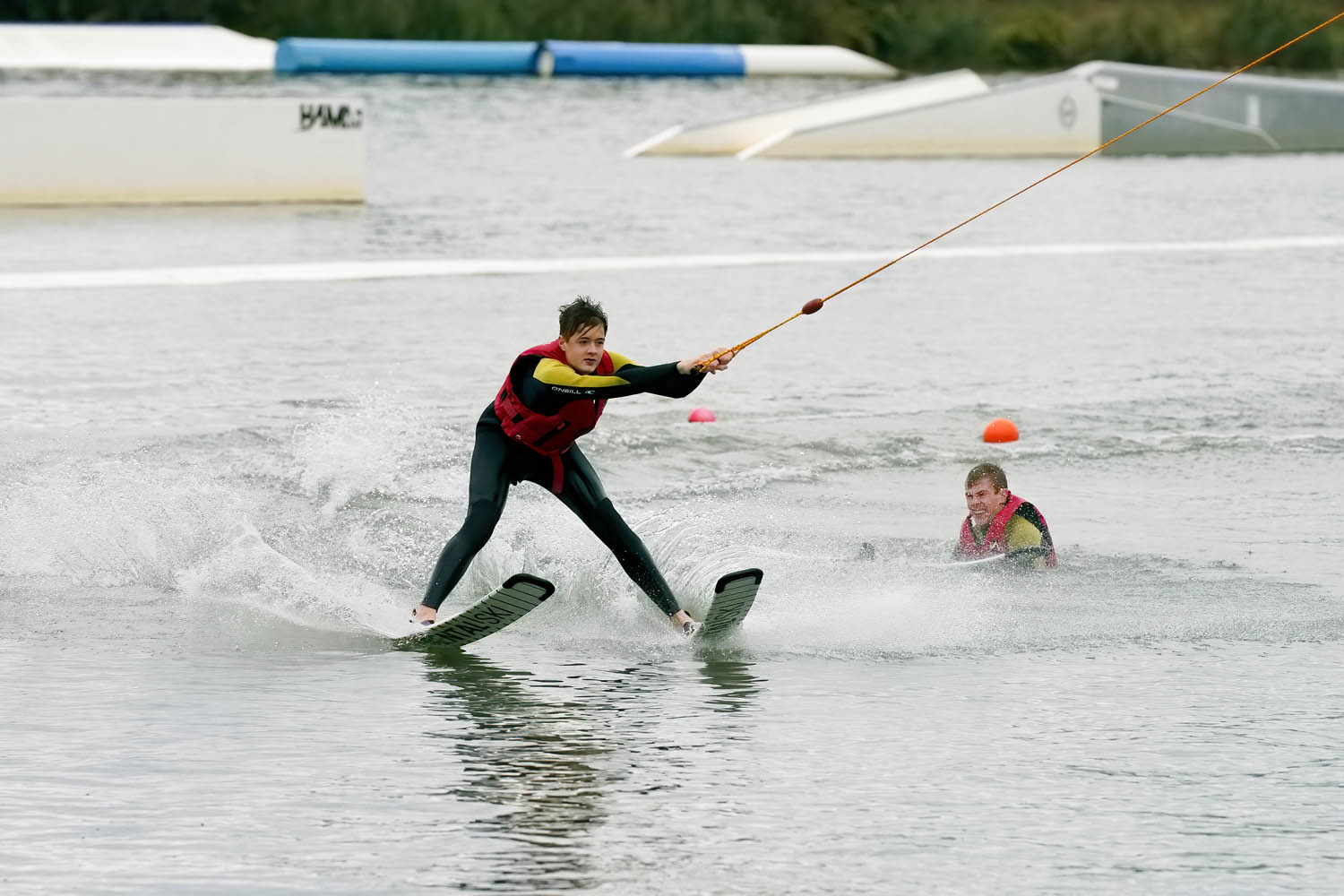 Der Spaß stand für die Jugendlichen der TV Werne 03 Leichtathletikabteilung beim Wasserski im Vordergrund. Fotos: privat