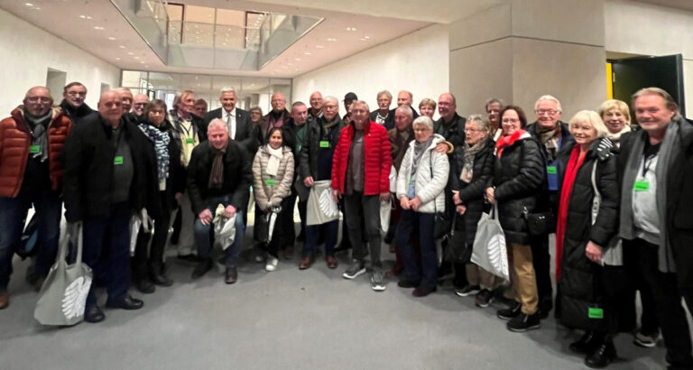 Einen erlebnisreichen Besuch erlebten Mitglieder des Werner SC auf Einladung von Hubert Hüppe in Berlin. Foto: René Golz