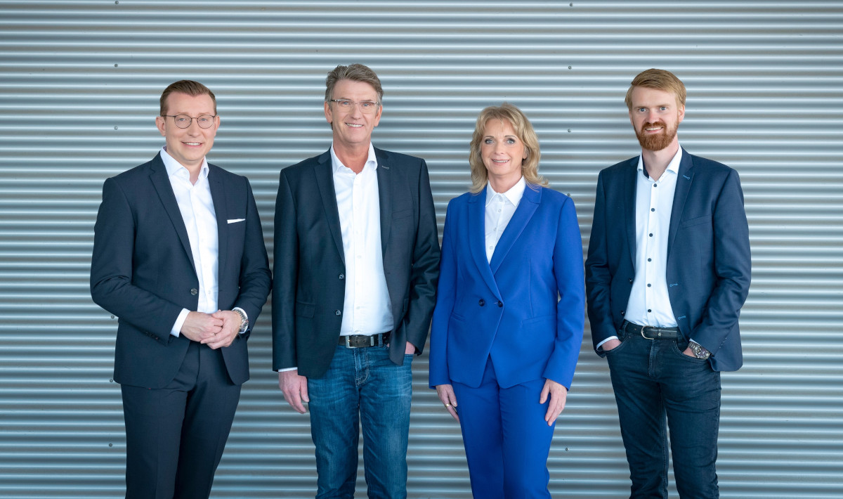 Die Geschäftsführung der RCS-Gruppe mit Alexander Rimmer, Gerhard Francke, Adelheid Hauschopp-Francke zusammen mit Henrik Francke. Foto: ©Photographie Susanne Kästner