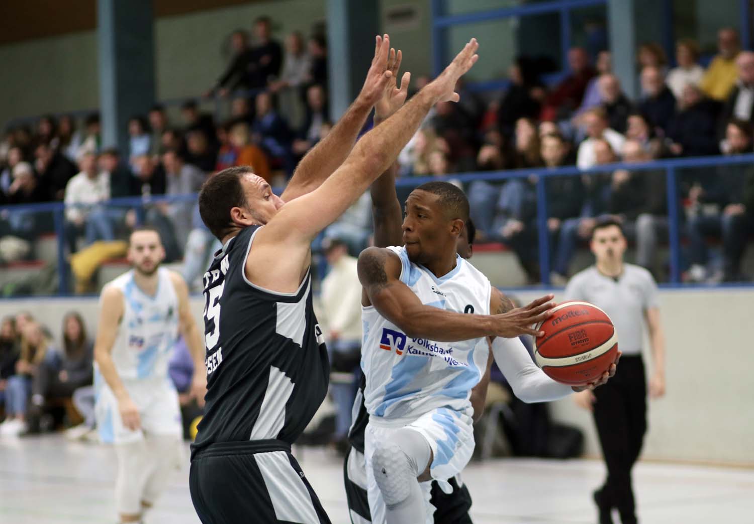 Anthony Hodge war ein Aktivposten auf Seiten der LippeBaskets Werne, die ihren siebten Sieg feierten. Foto: Timo Wagner