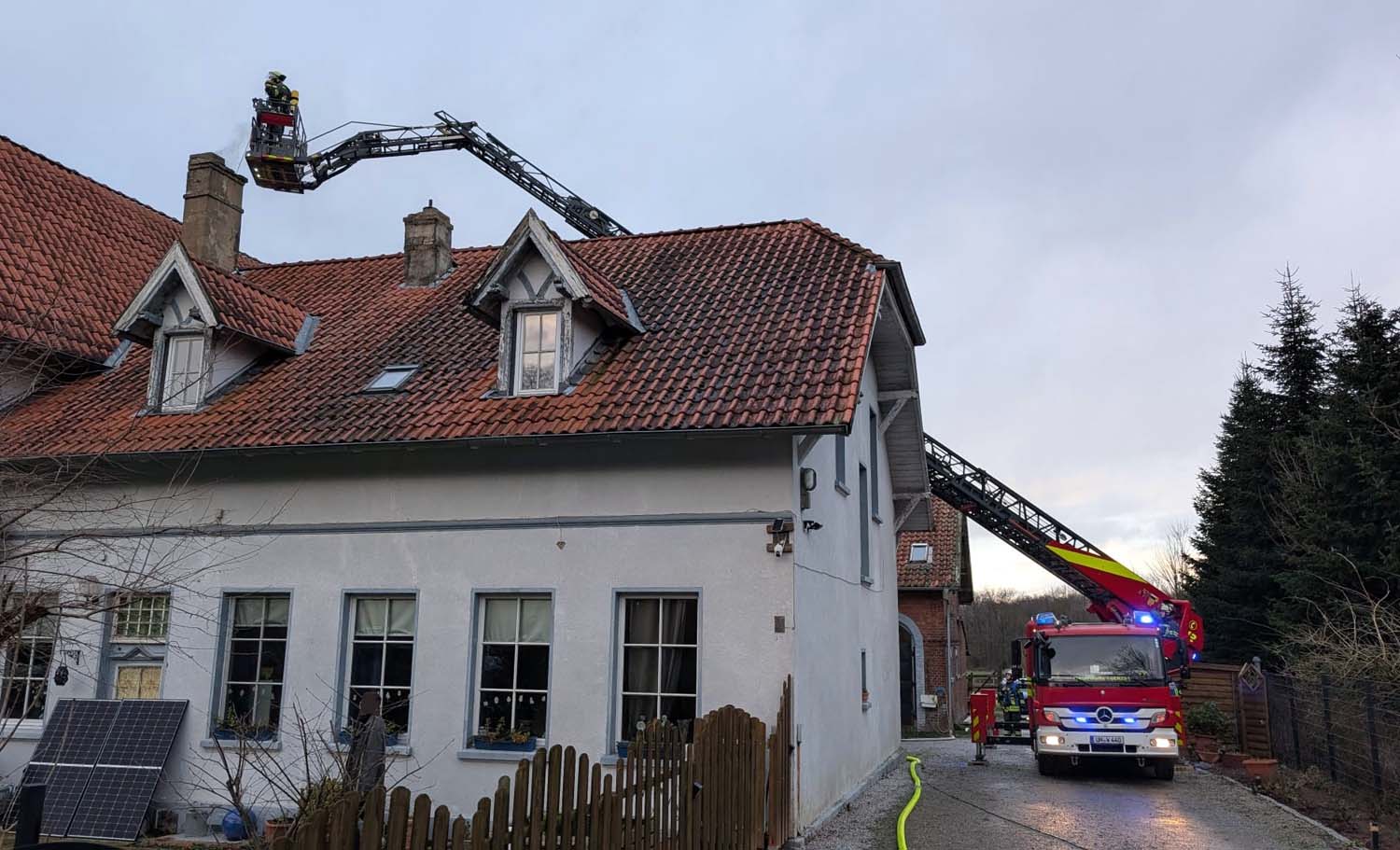 Rauchentwicklung in einem Wohngebäude an der Selmer Straße alarmierte am Dienstag die Freiwillige Feuerwehr Werne. Foto: FFW